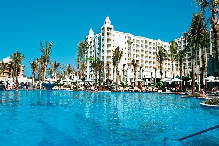 Riu Vallarta Hotel Pool